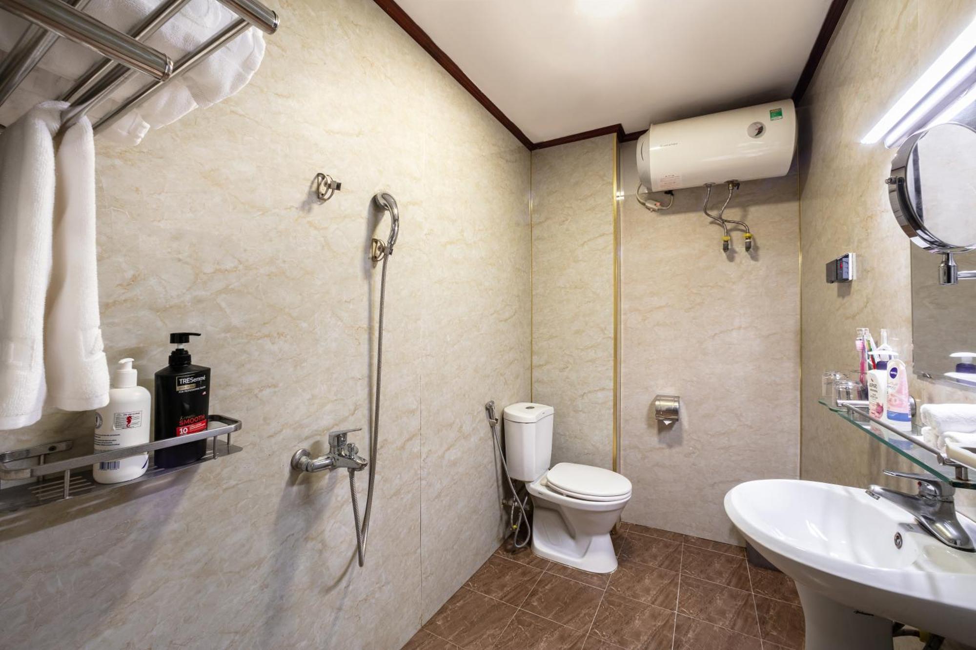 A25 Hotel - 12 Lien Tri Hanoi Exterior photo