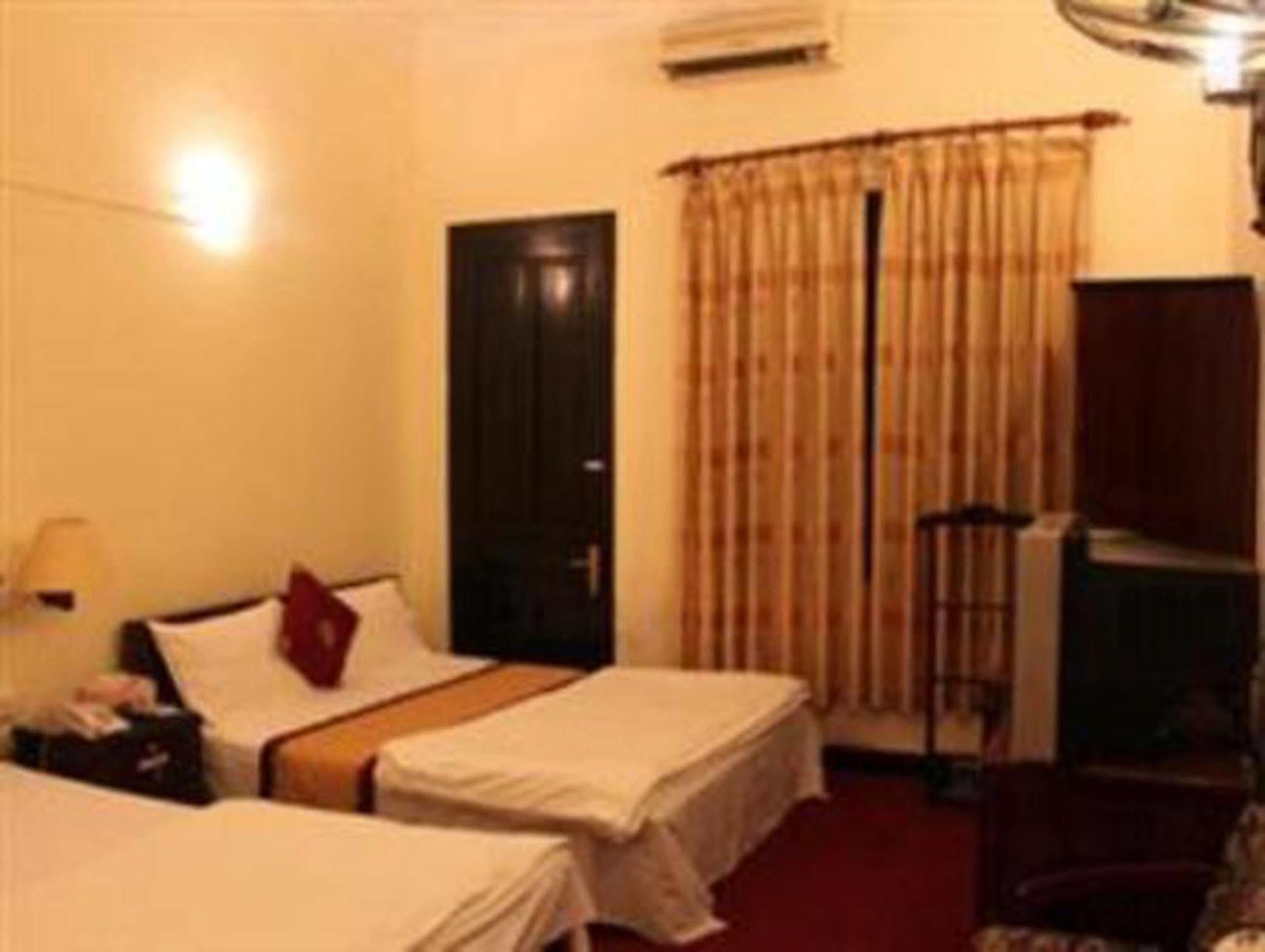 A25 Hotel - 12 Lien Tri Hanoi Exterior photo